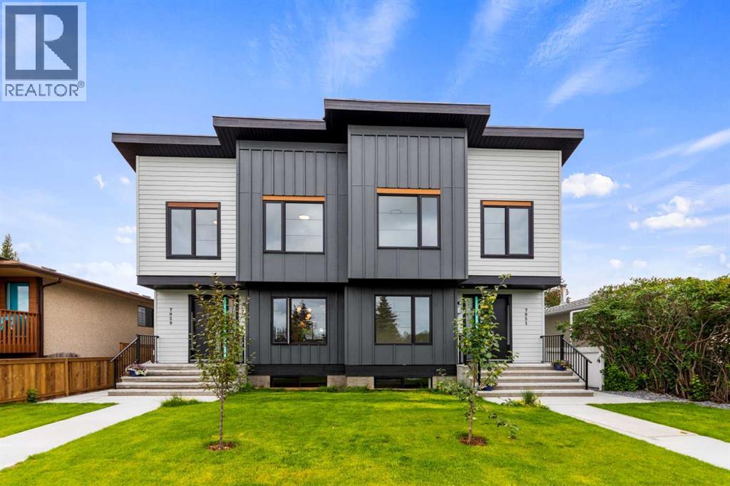 Single Family House for Sale in   Avenue NW Bowness Calgary 