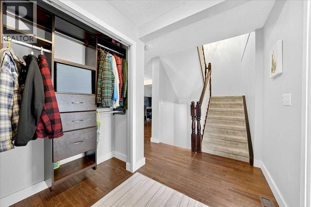 Single Family House for Sale in   Glamis Drive SW Glamorgan Calgary 