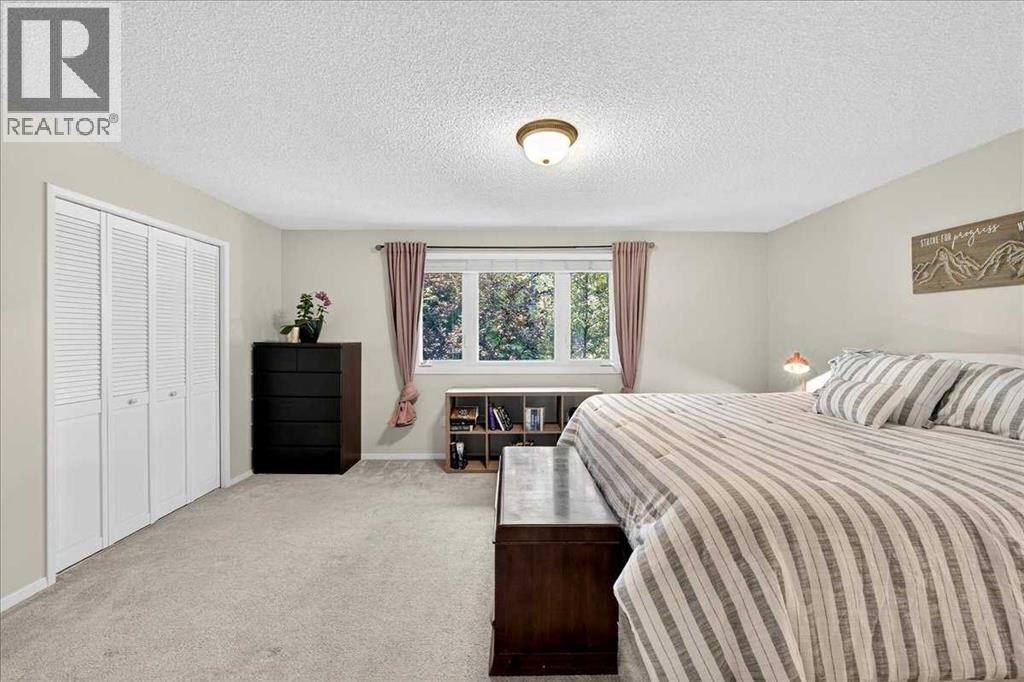 Single Family House for Sale in   Glamis Drive SW Glamorgan Calgary 