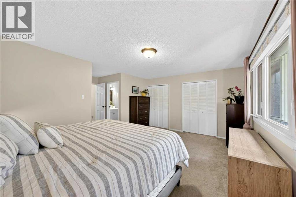 Single Family House for Sale in   Glamis Drive SW Glamorgan Calgary 