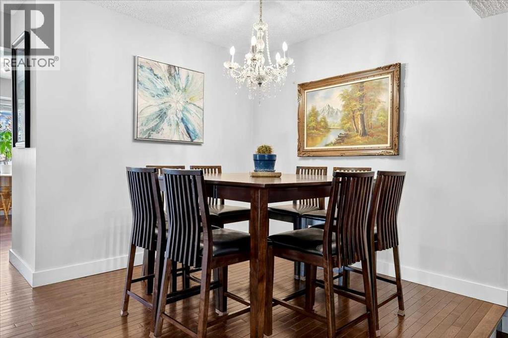 Single Family House for Sale in   Glamis Drive SW Glamorgan Calgary 