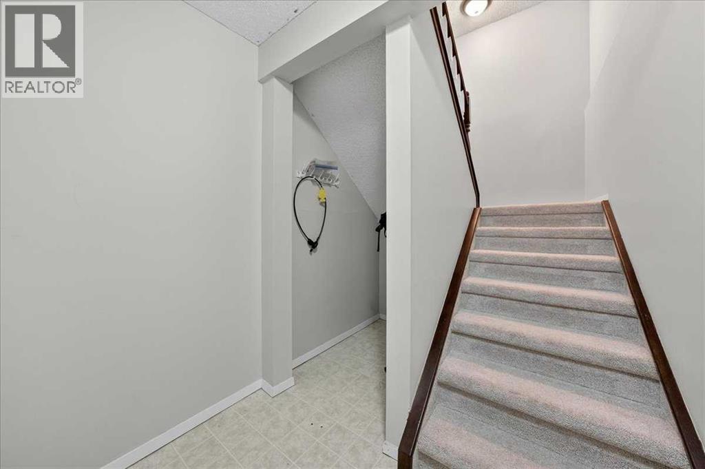 Single Family House for Sale in   Glamis Drive SW Glamorgan Calgary 