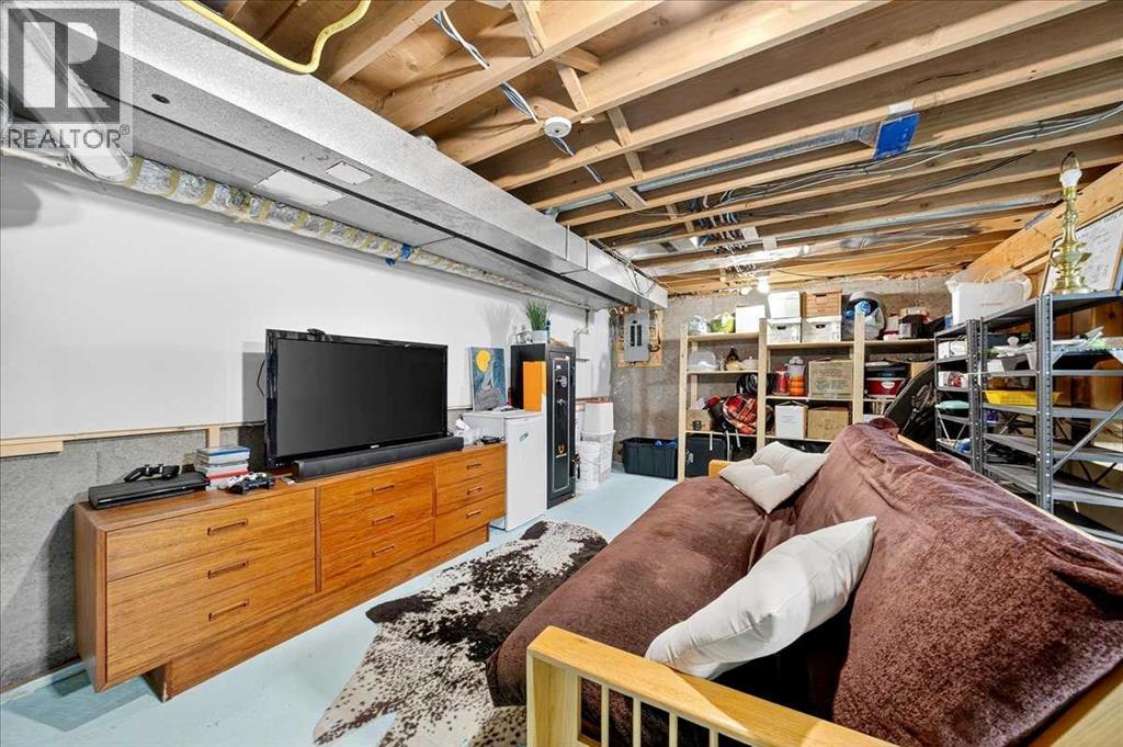 Single Family House for Sale in   Glamis Drive SW Glamorgan Calgary 