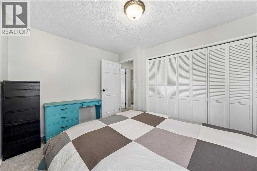Single Family House for Sale in   Glamis Drive SW Glamorgan Calgary 