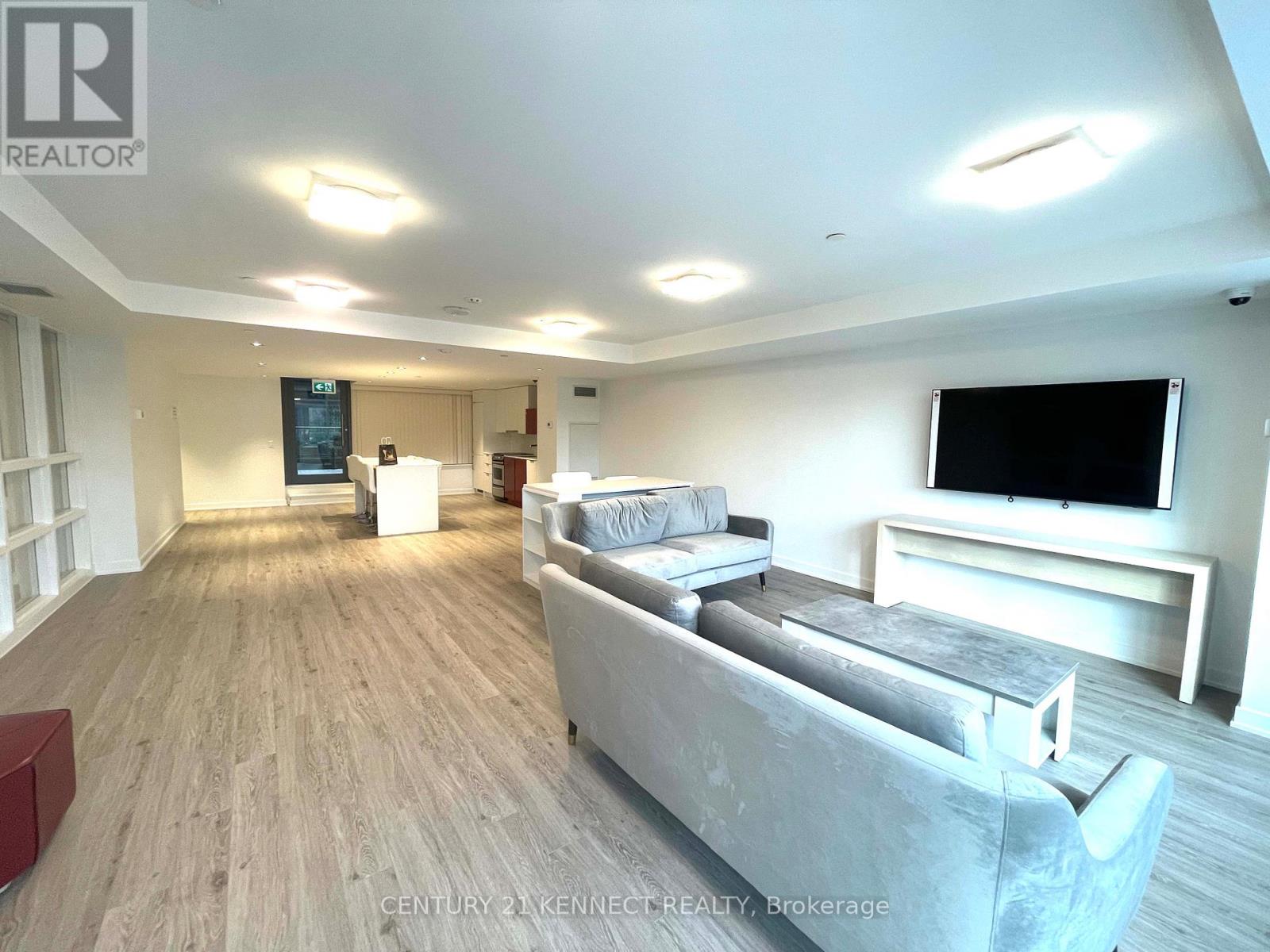 Photo 1 of 802 R 231 College Street, Toronto ON