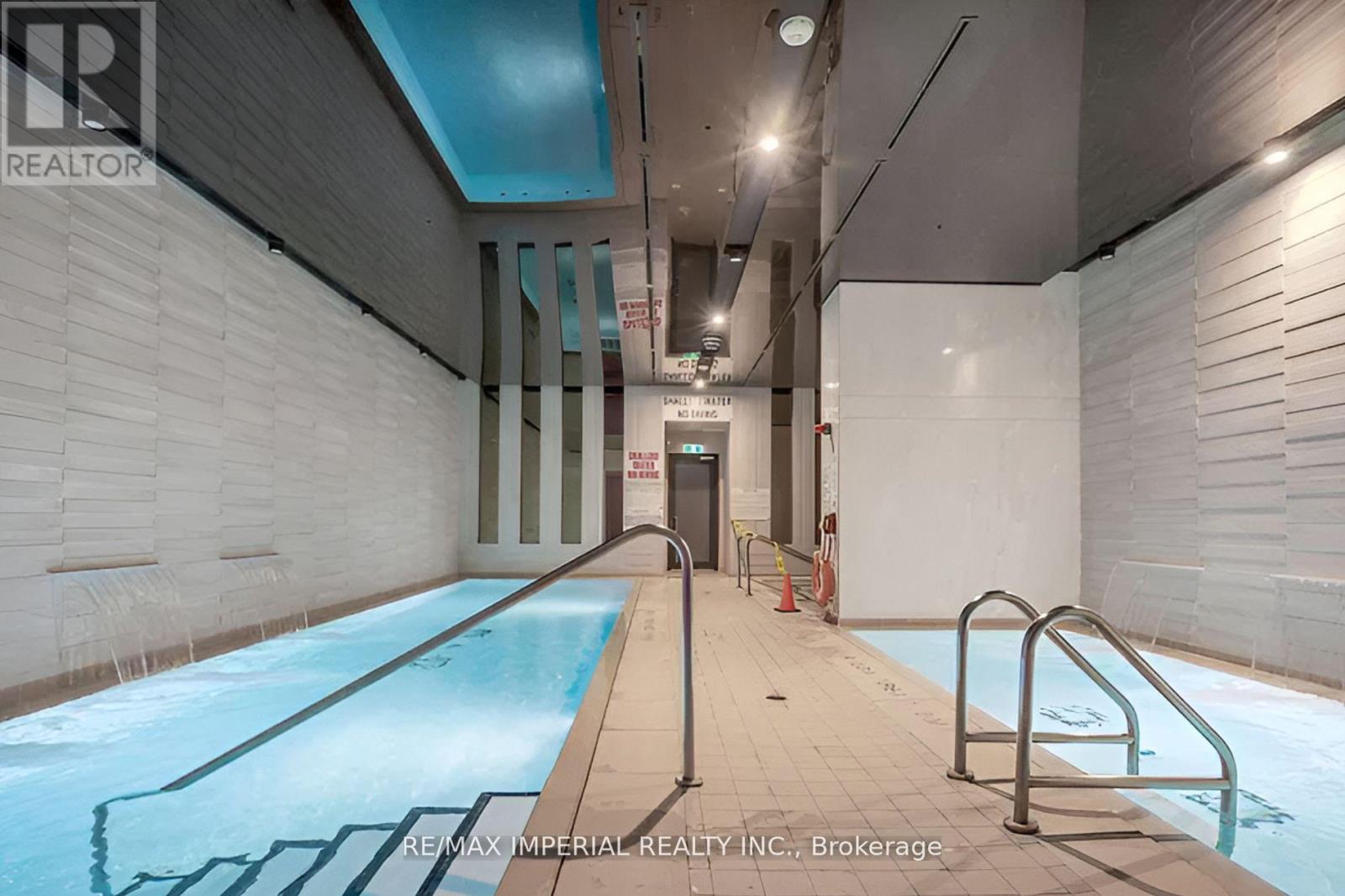 Photo 18 of 611 19 Bathurst Street, Toronto ON