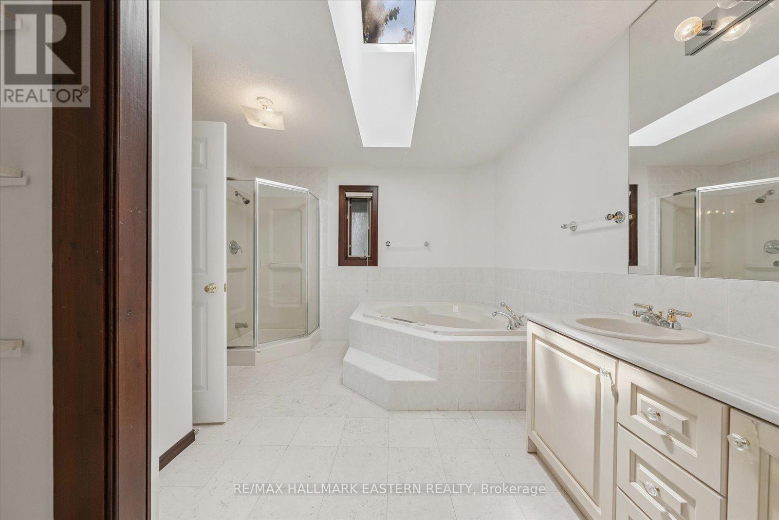 Photo 23 of 865 Chemongview Drive, Selwyn ON
