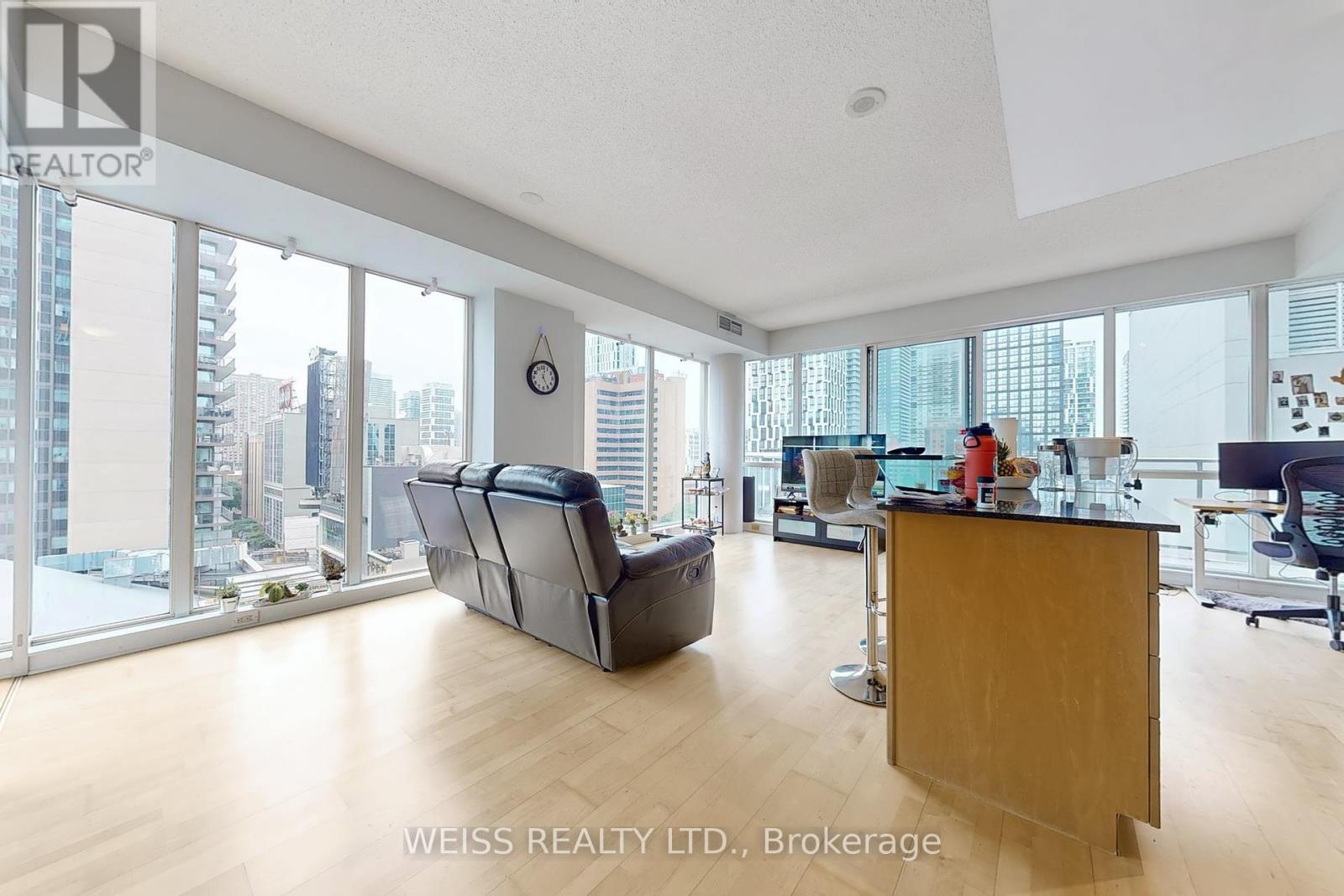 Photo 33 of 1101 220 Victoria Street, Toronto ON