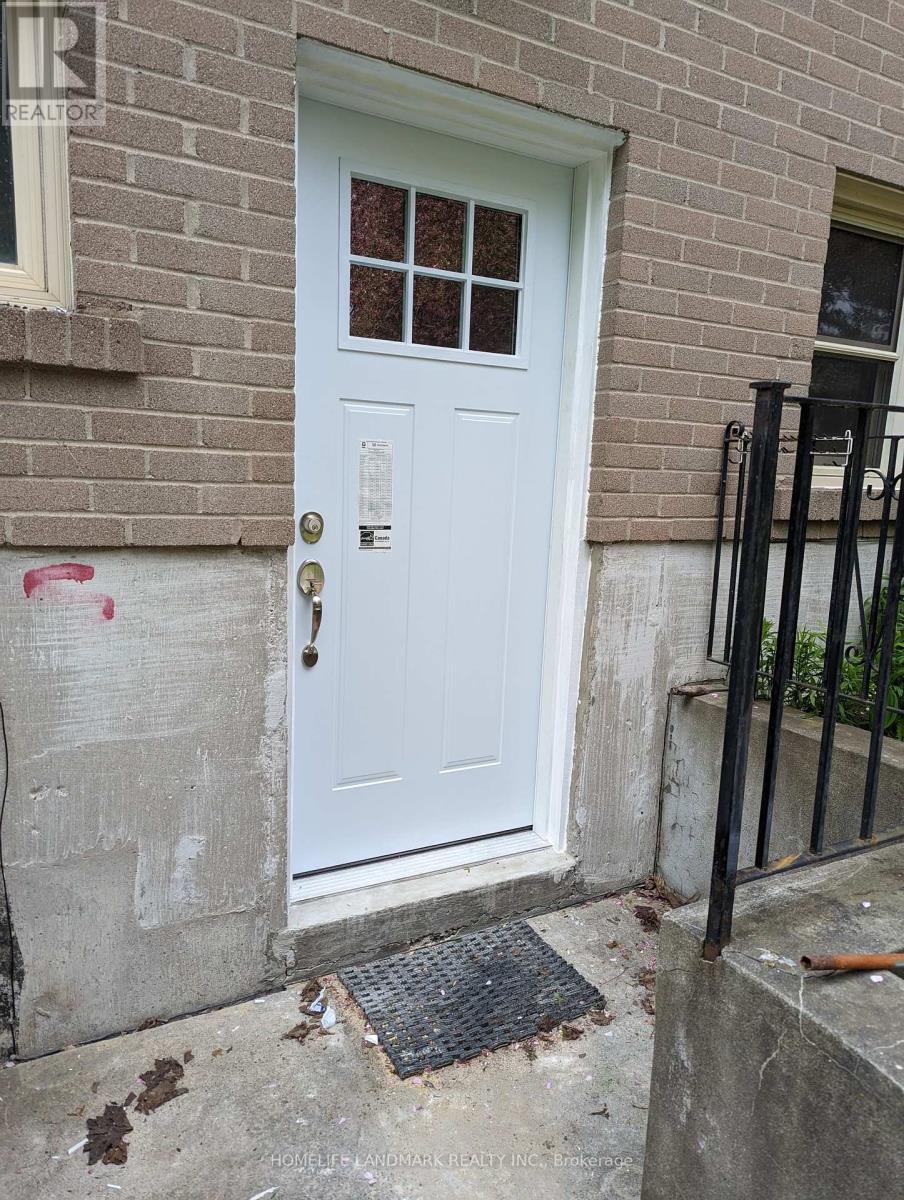 Photo 5 of 168 Lynnbrook Lower Level Drive, Toronto ON