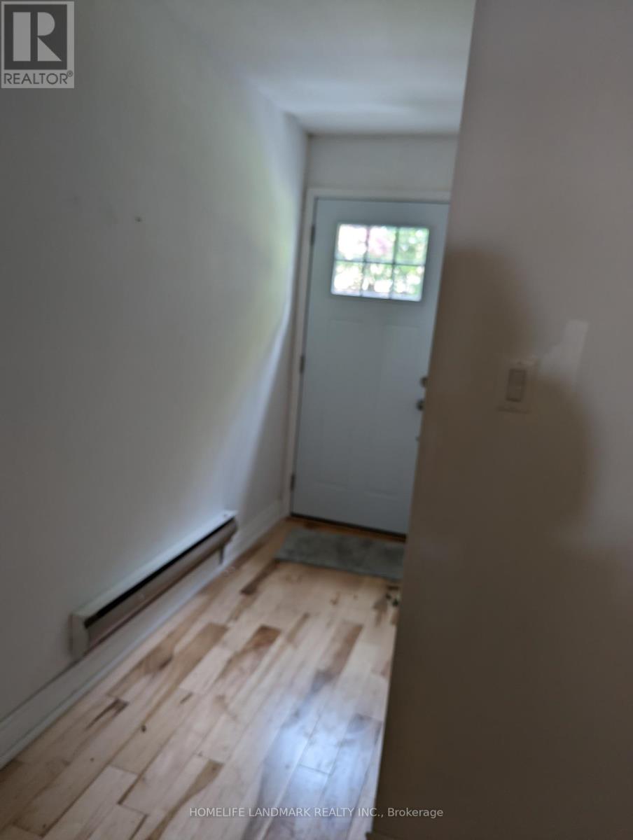 Photo 4 of 168 Lynnbrook Lower Level Drive, Toronto ON