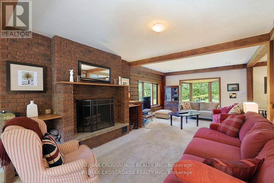 Photo 46 of 5 Shepherd Road, Whitby ON