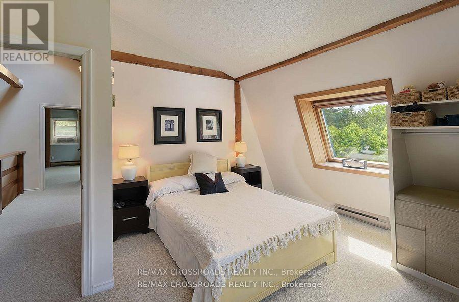 Photo 35 of 5 Shepherd Road, Whitby ON