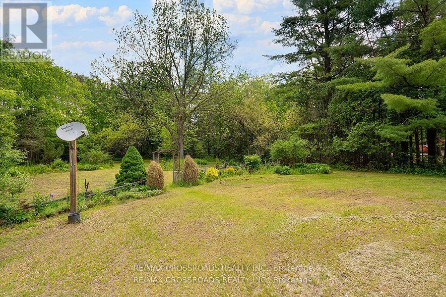 Photo 43 of 5 Shepherd Road, Whitby ON