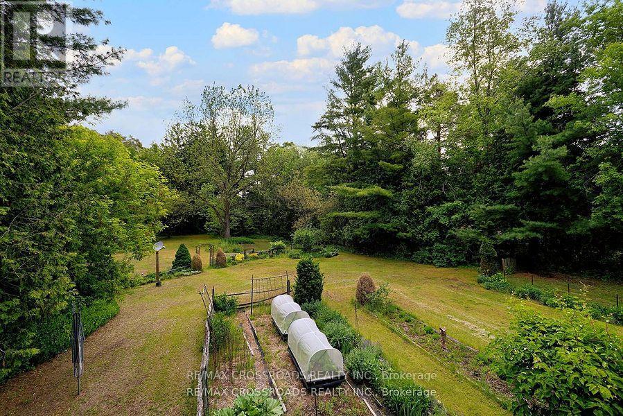 Photo 3 of 5 Shepherd Road, Whitby ON