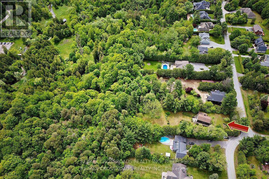Photo 31 of 5 Shepherd Road, Whitby ON
