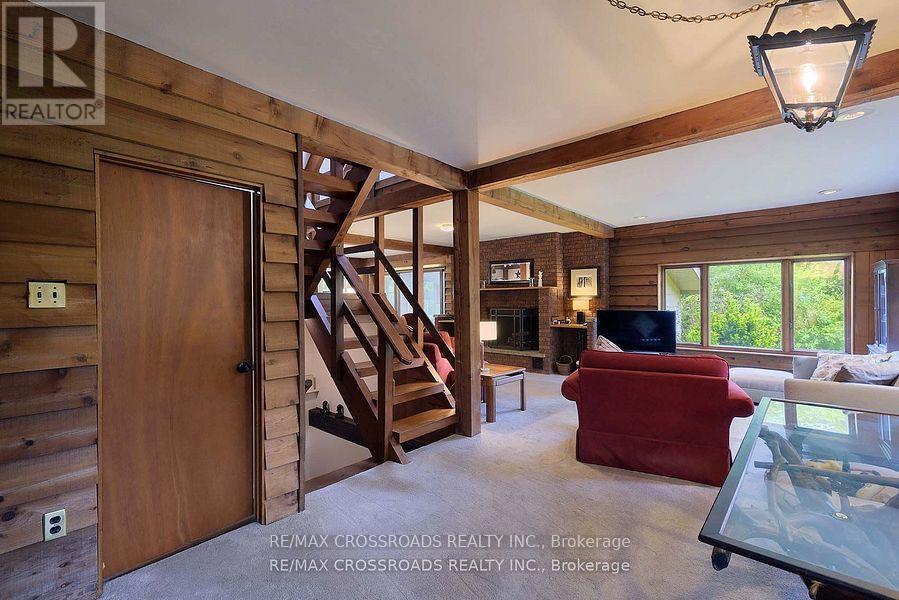 Photo 13 of 5 Shepherd Road, Whitby ON