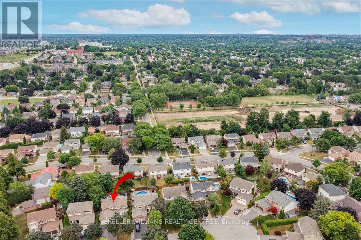 Photo 32 of 875 Knotwood Court, Whitby ON