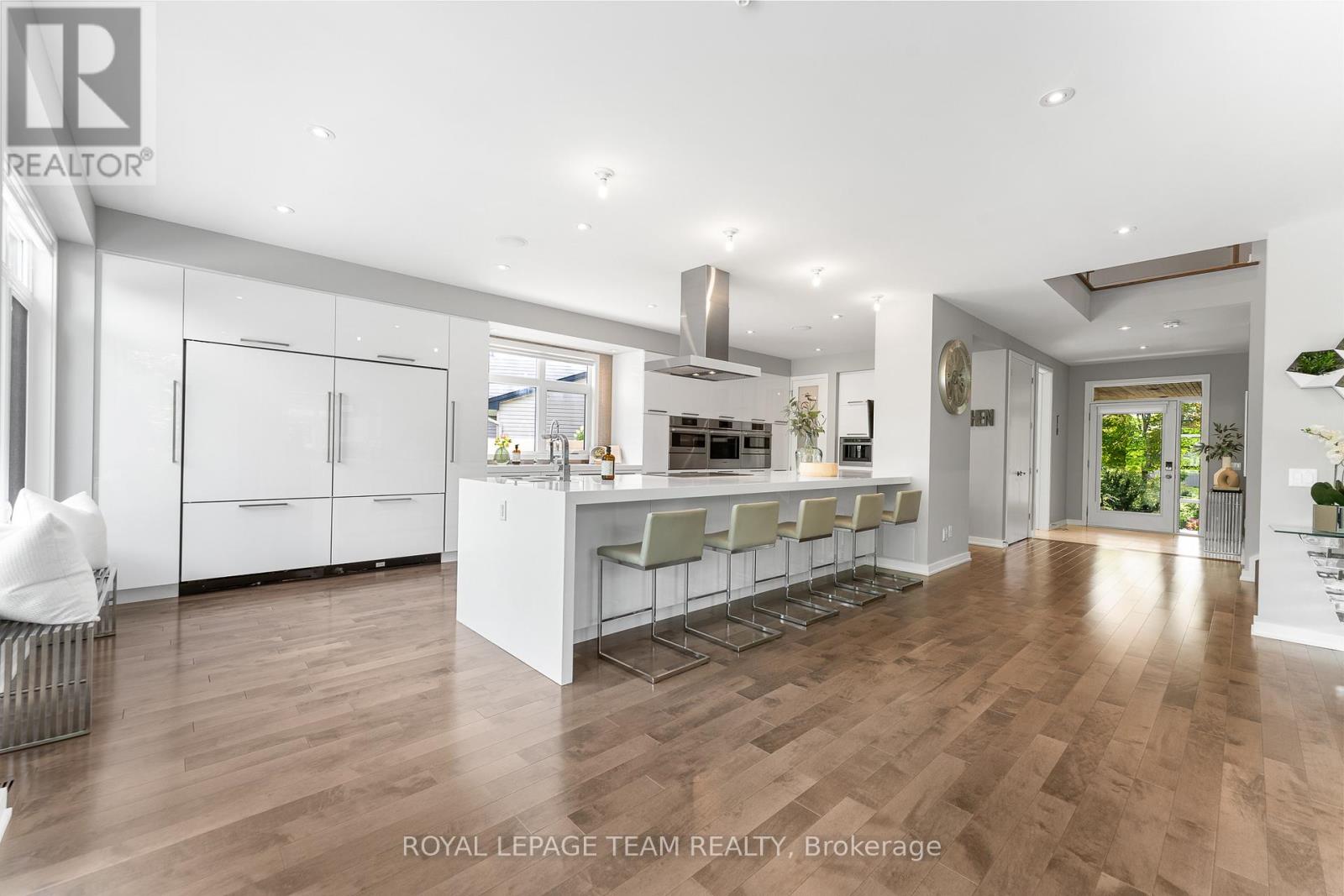 Photo 30 of 250 Sunnyridge Crescent, Ottawa ON