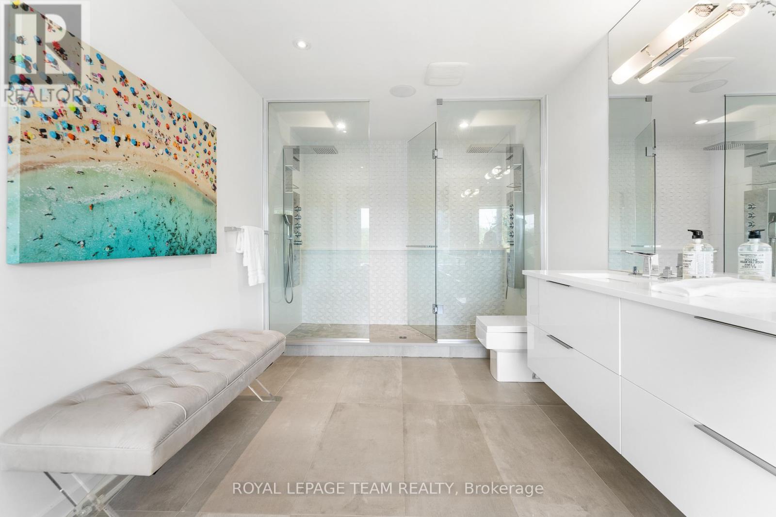 Photo 44 of 250 Sunnyridge Crescent, Ottawa ON