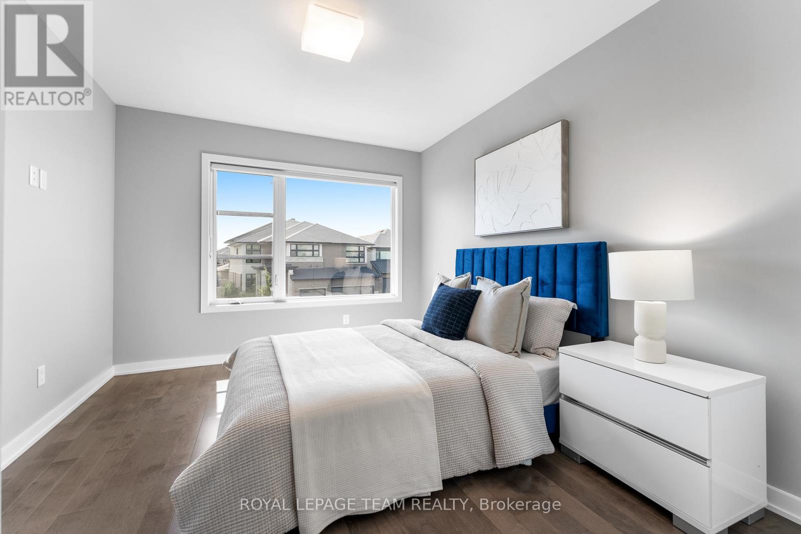 Photo 38 of 250 Sunnyridge Crescent, Ottawa ON