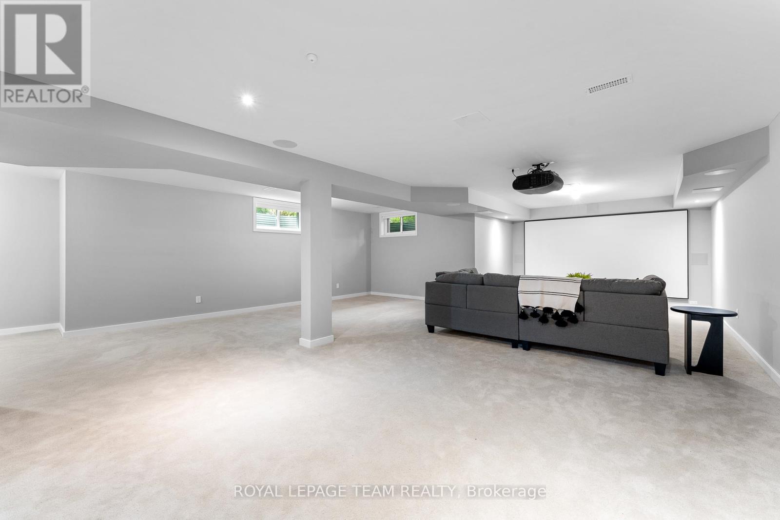 Photo 9 of 250 Sunnyridge Crescent, Ottawa ON