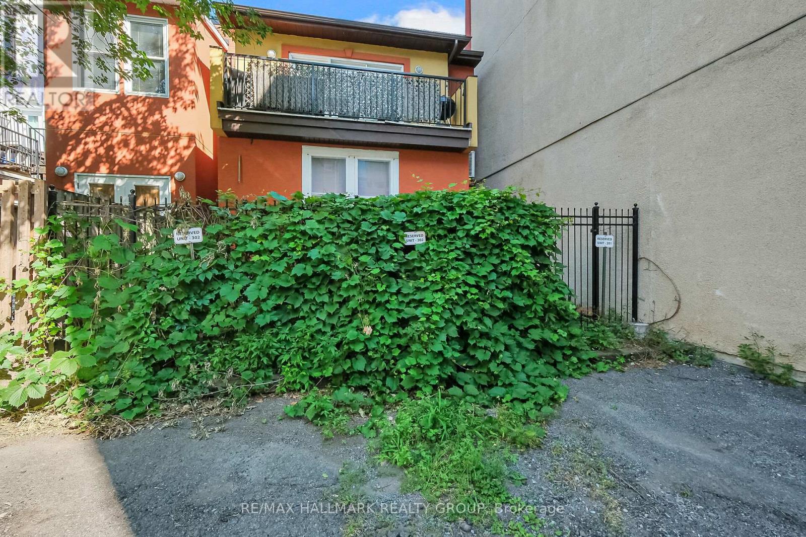 Photo 8 of 202 117 Murray Street, Ottawa ON