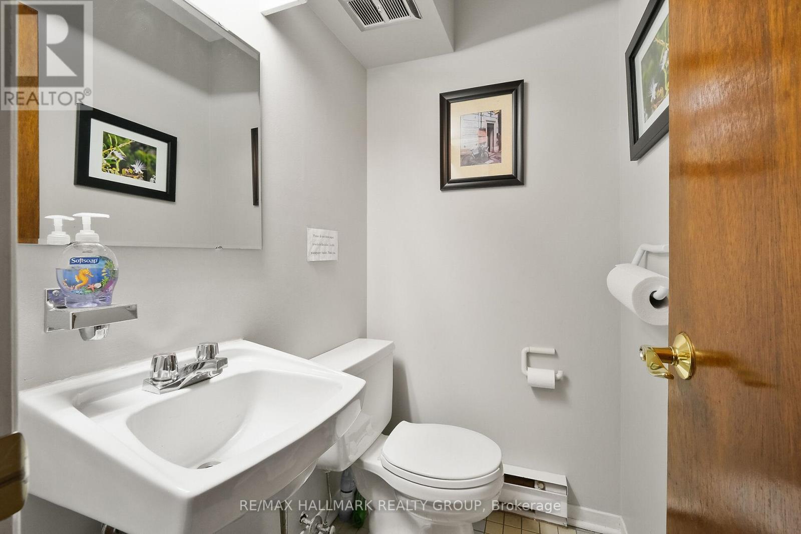 Photo 9 of 202 117 Murray Street, Ottawa ON