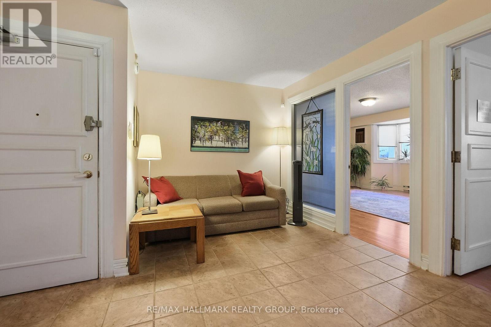 Photo 13 of 202 117 Murray Street, Ottawa ON