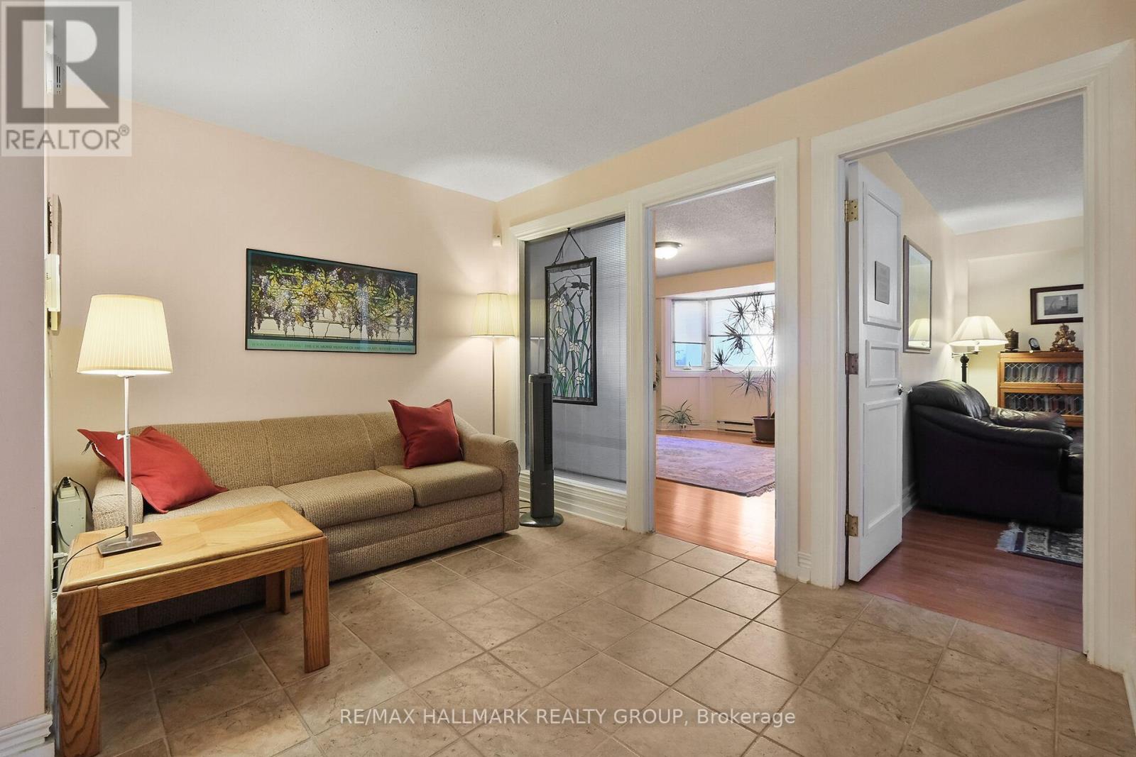 Photo 12 of 202 117 Murray Street, Ottawa ON