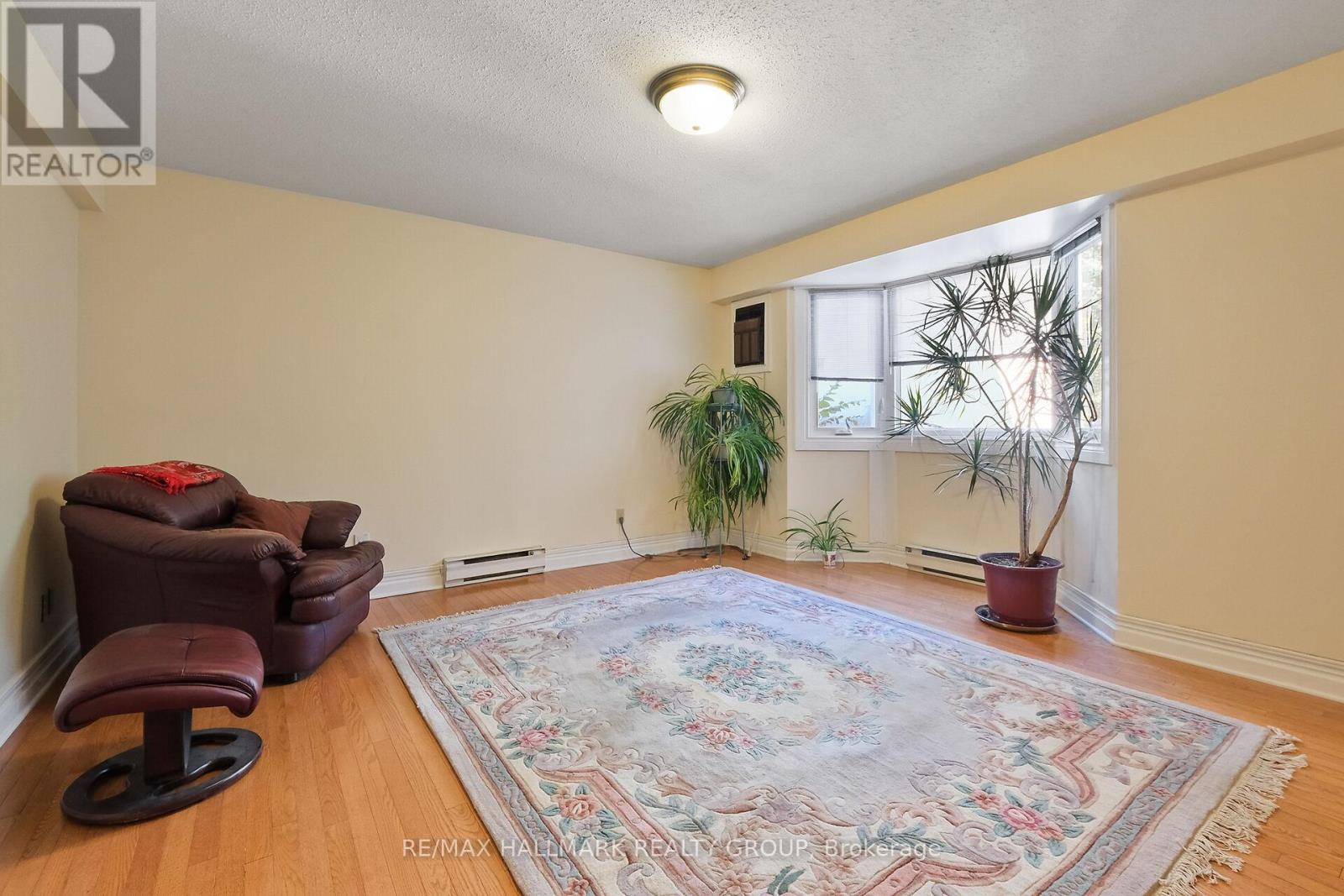 Photo 15 of 202 117 Murray Street, Ottawa ON