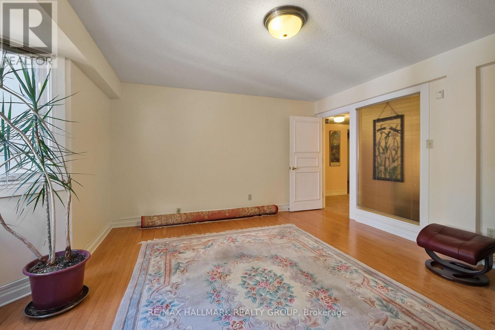 Photo 31 of 202 117 Murray Street, Ottawa ON