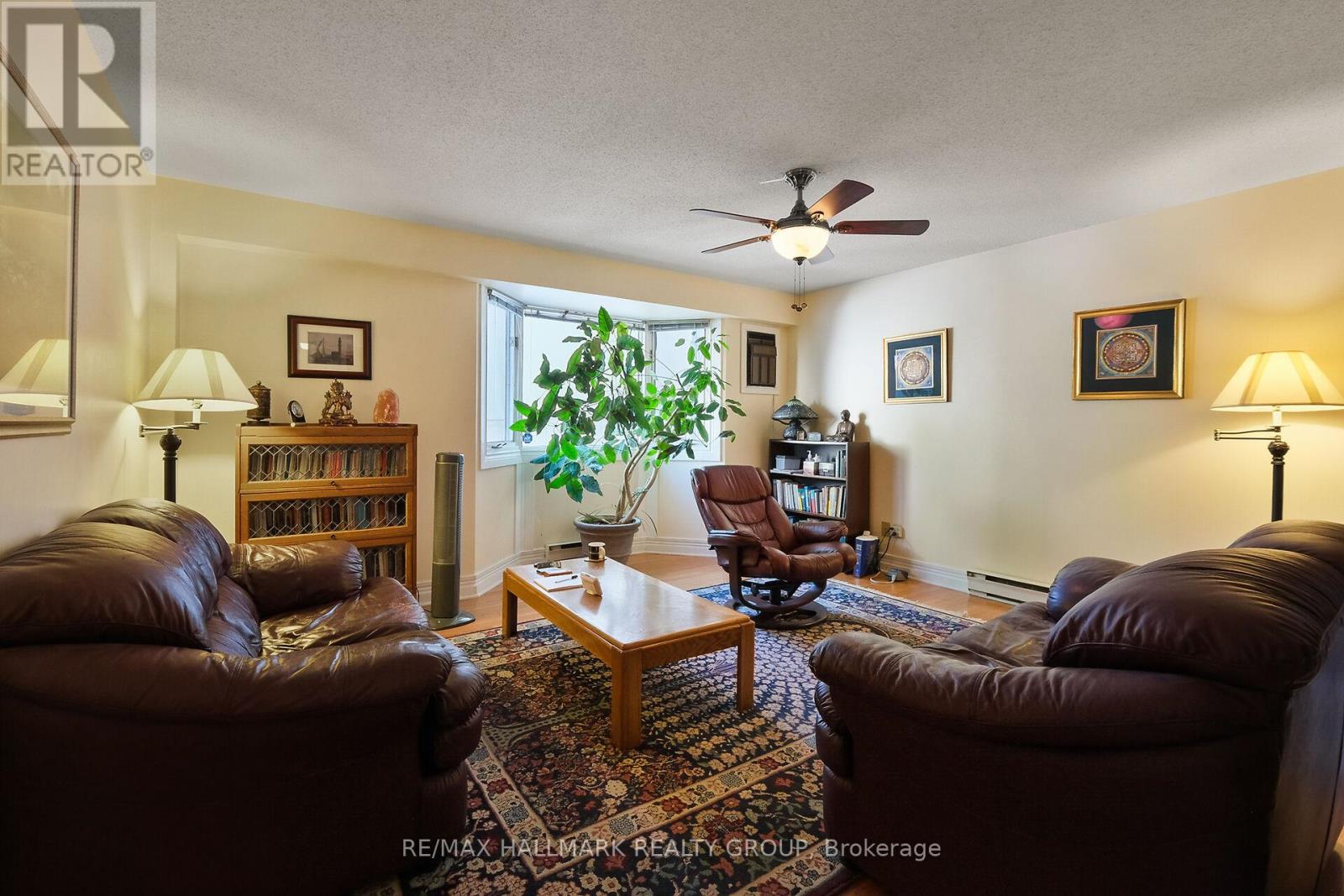 Photo 1 of 202 117 Murray Street, Ottawa ON