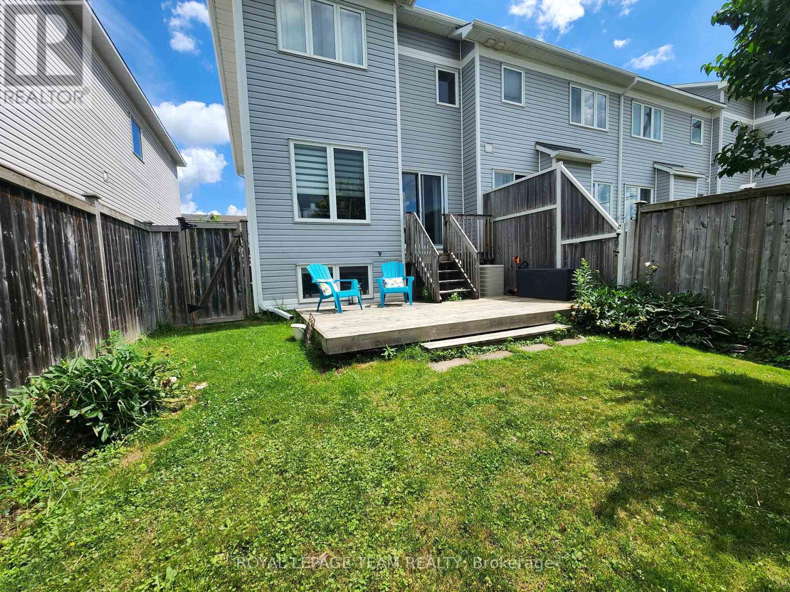 Photo 10 of 138 Freeport Drive, Ottawa ON