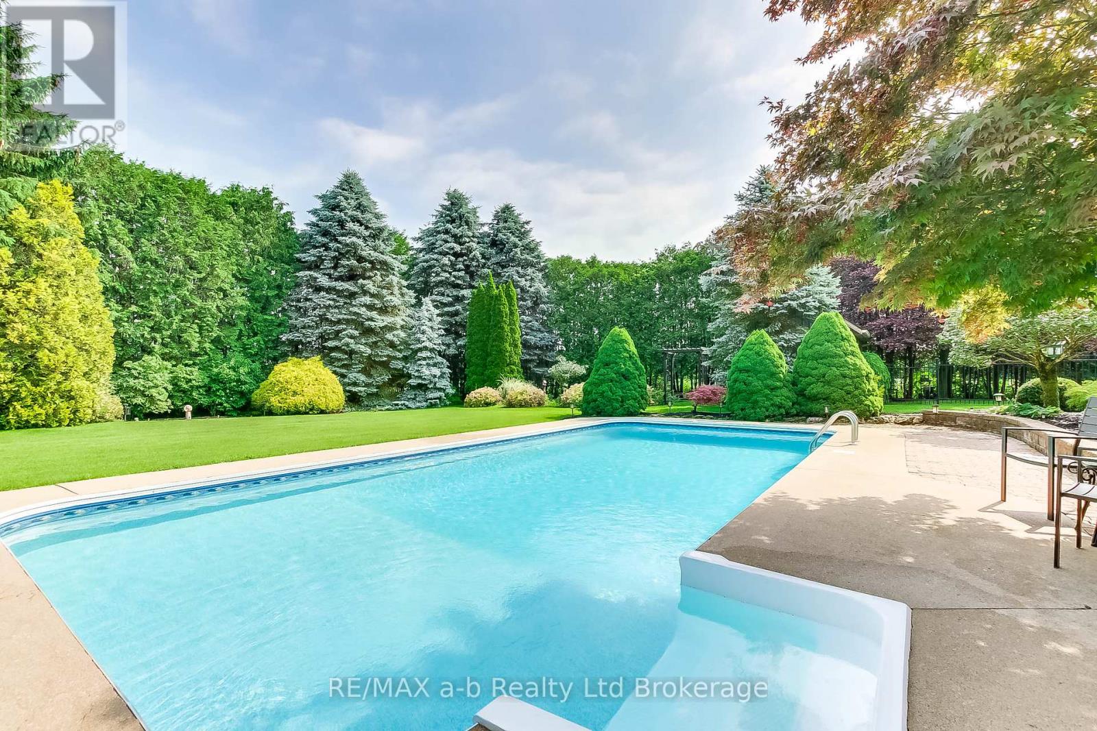 Photo 13 of 81 Windham 9 Road, Norfolk ON
