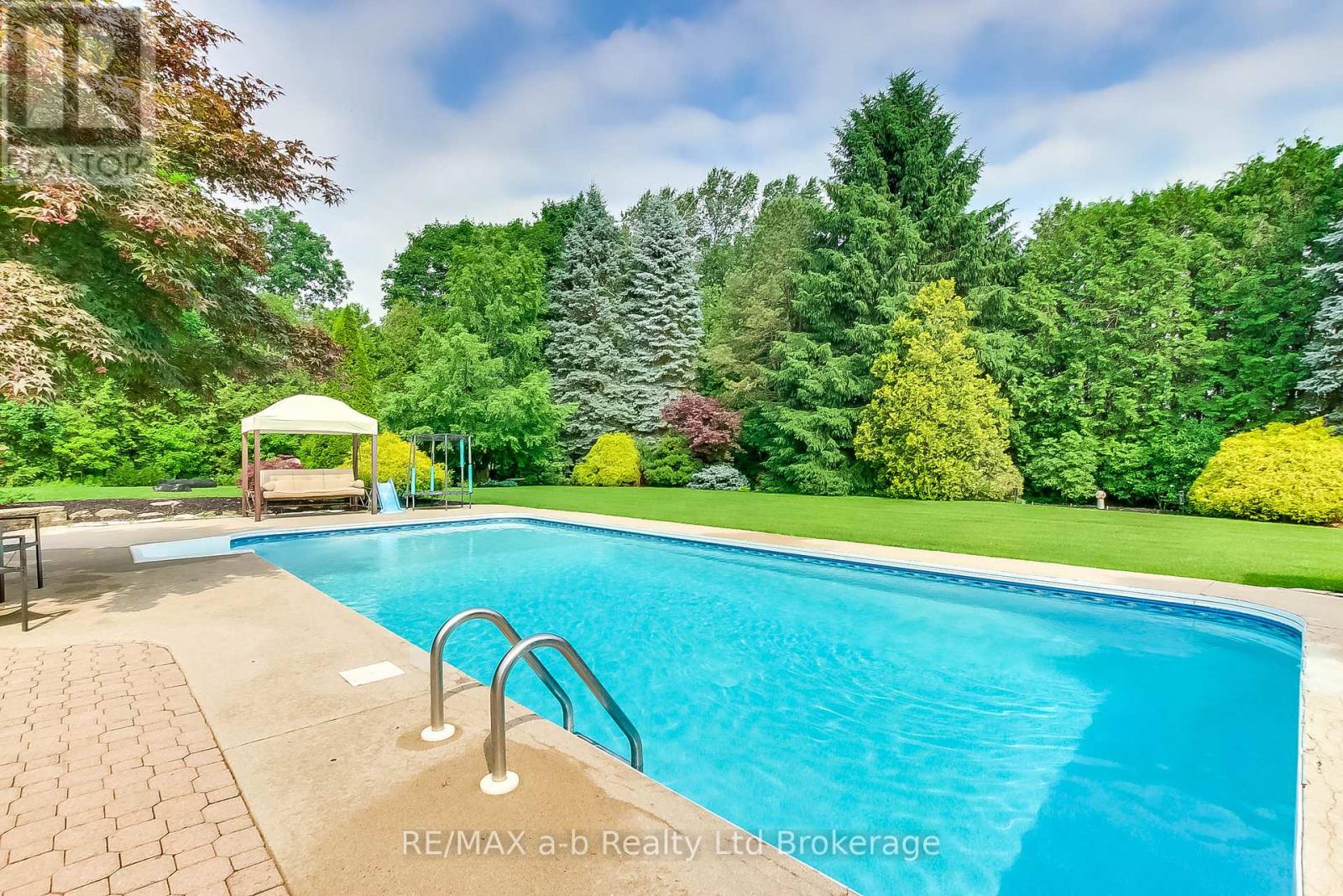 Photo 1 of 81 Windham 9 Road, Norfolk ON