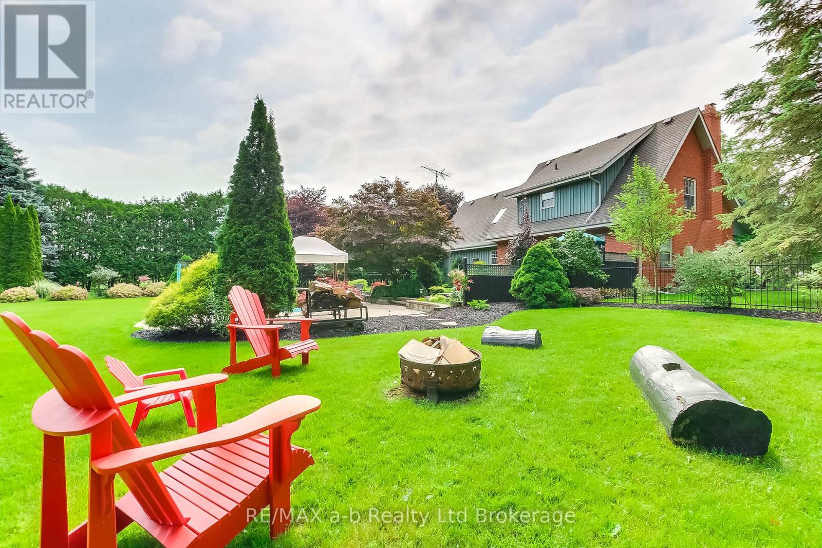 Photo 8 of 81 Windham 9 Road, Norfolk ON