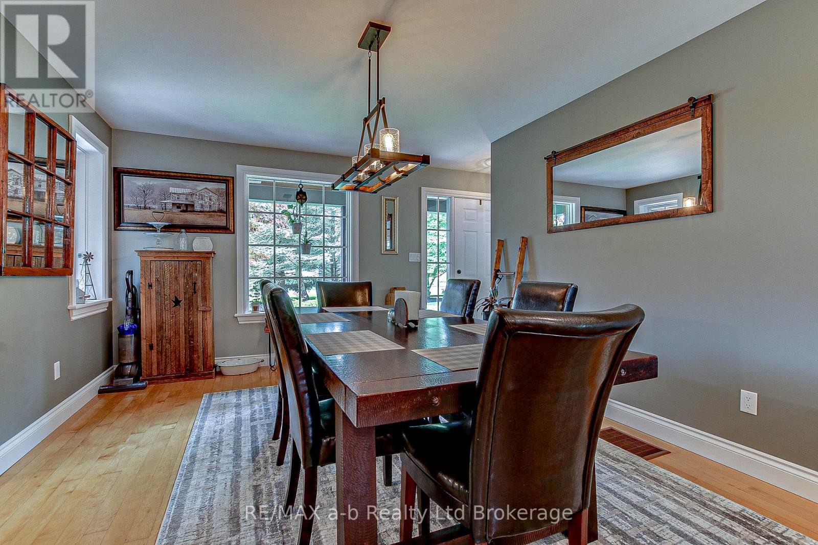 Photo 48 of 81 Windham 9 Road, Norfolk ON