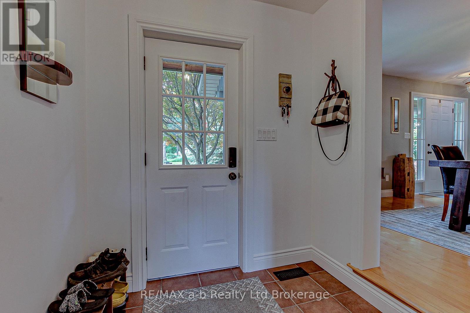 Photo 5 of 81 Windham 9 Road, Norfolk ON