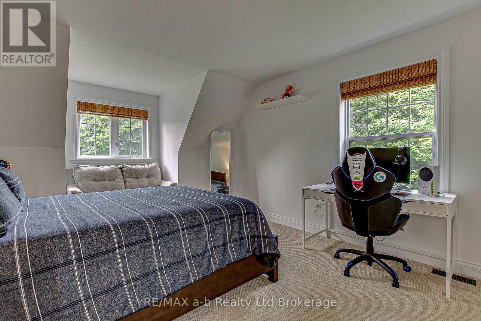 Photo 19 of 81 Windham 9 Road, Norfolk ON