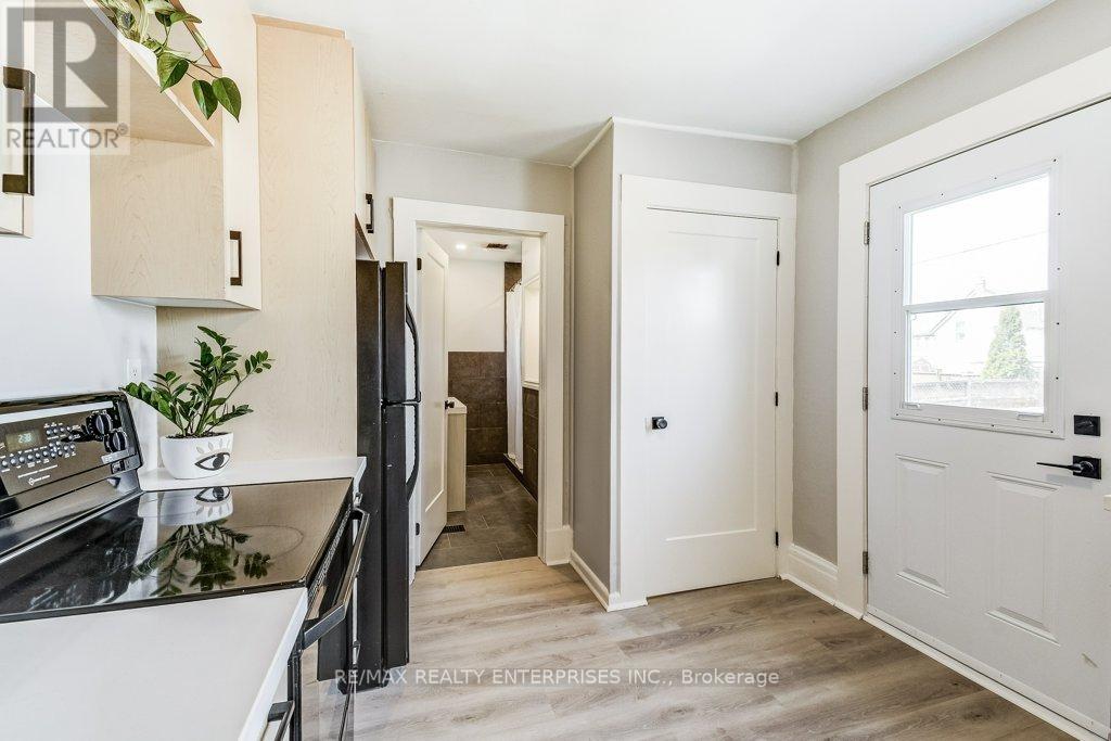Photo 30 of 1039 5 Cannon Street E, Hamilton ON