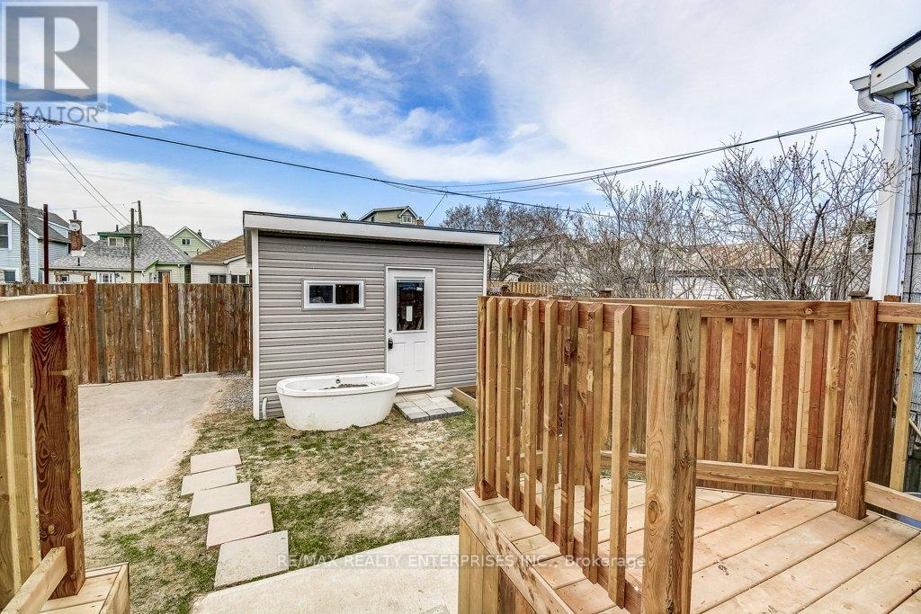 Photo 28 of 1039 5 Cannon Street E, Hamilton ON