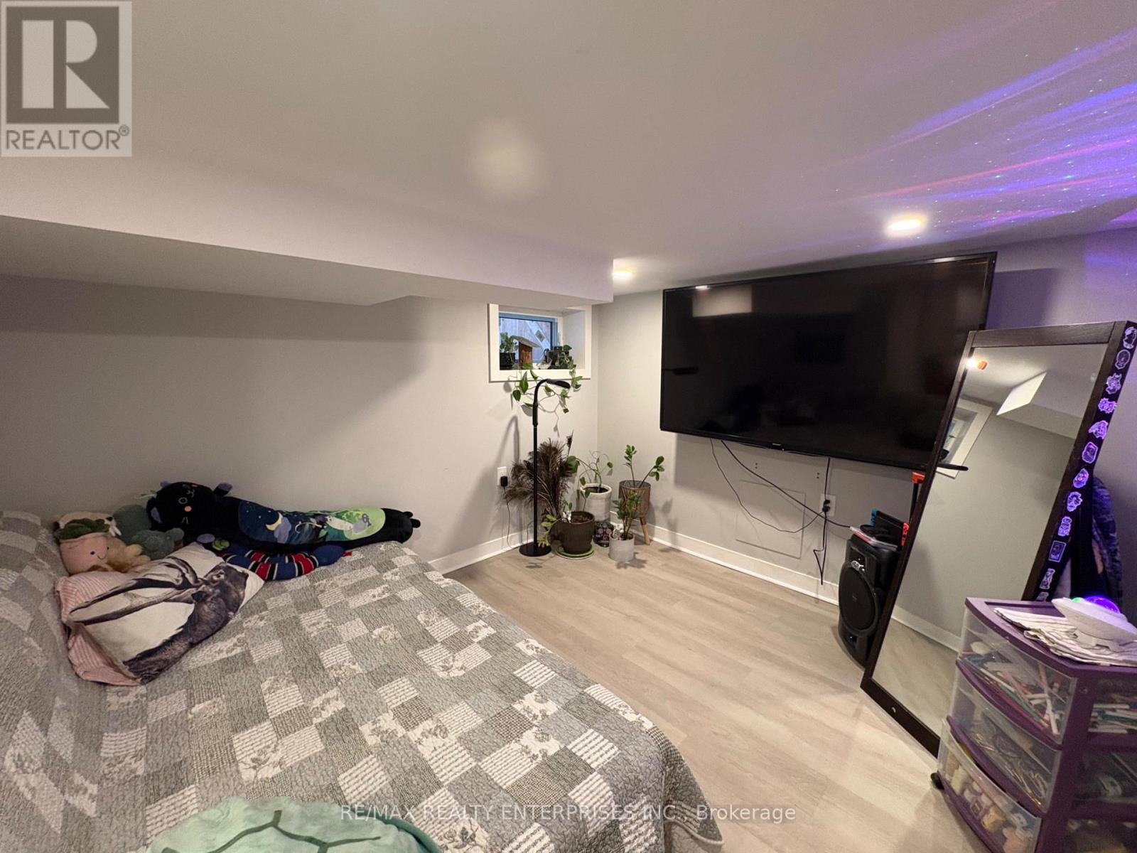 Photo 1 of 1039 5 Cannon Street E, Hamilton ON