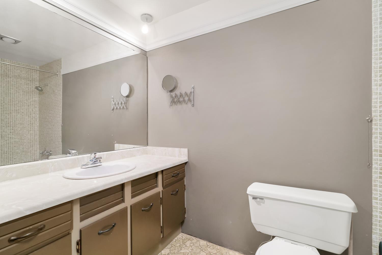 Photo 10 of 105 1330 Martin Street, White Rock BC