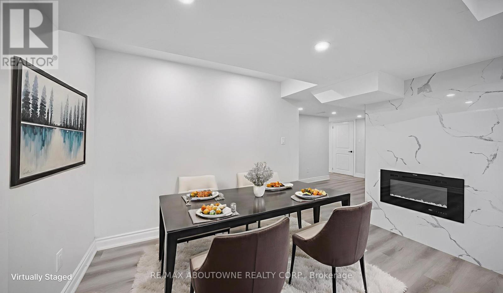 Photo 2 of Lower 341 Ironside Drive, Oakville ON