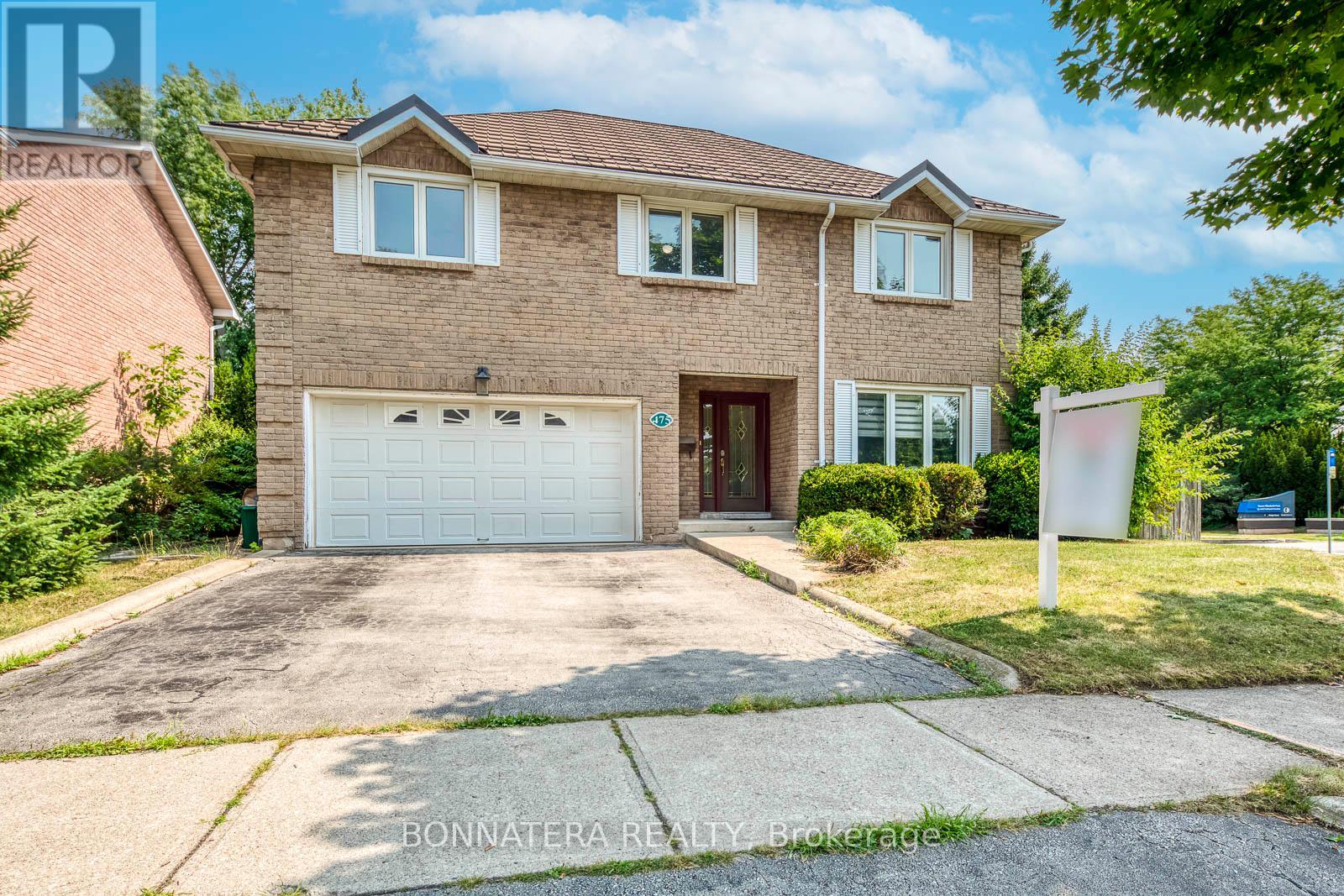 Photo 1 of 475 Underwood Crescent, Oakville ON
