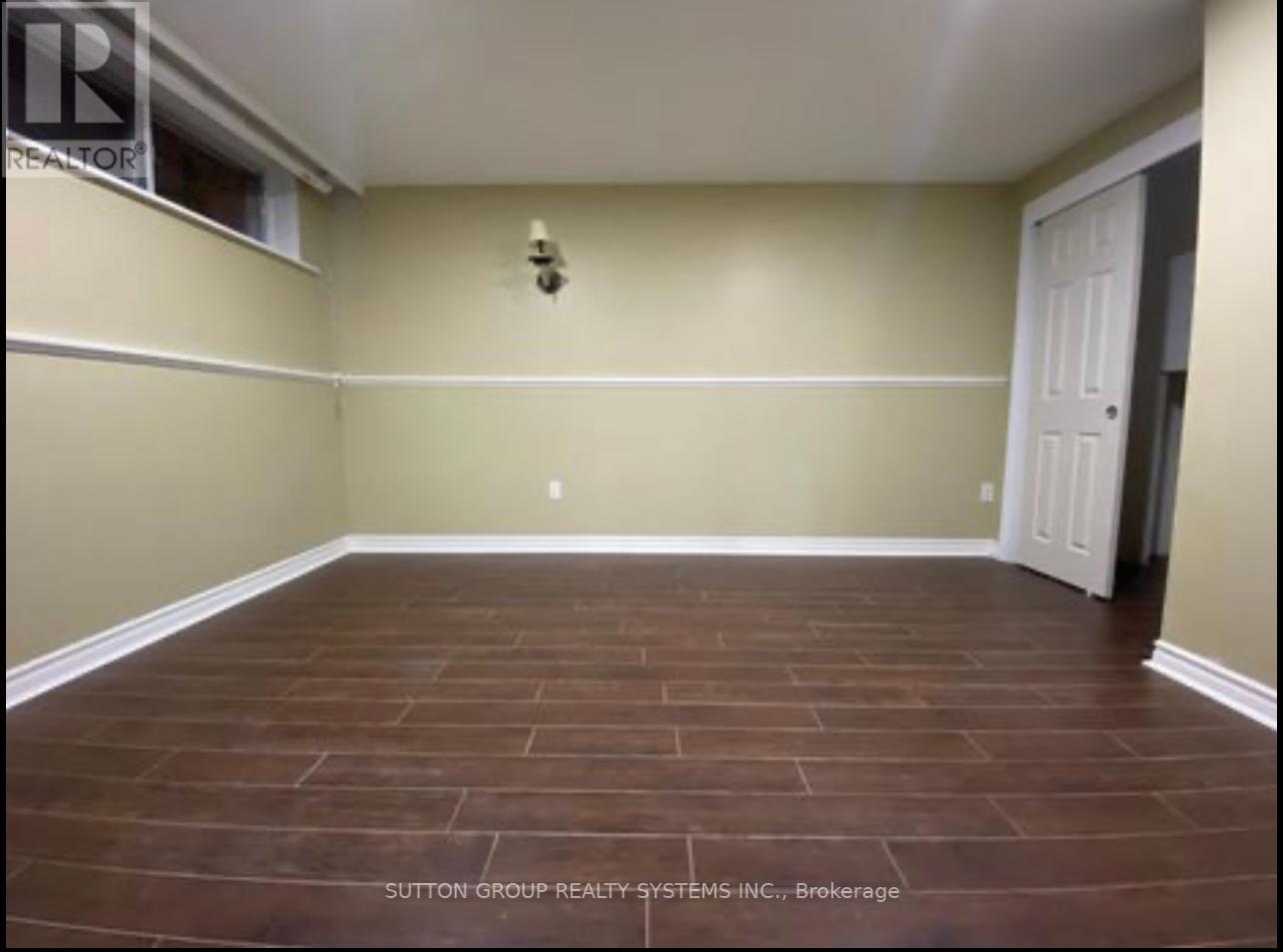 Photo 4 of 12 Wellesworth Drive, Toronto ON