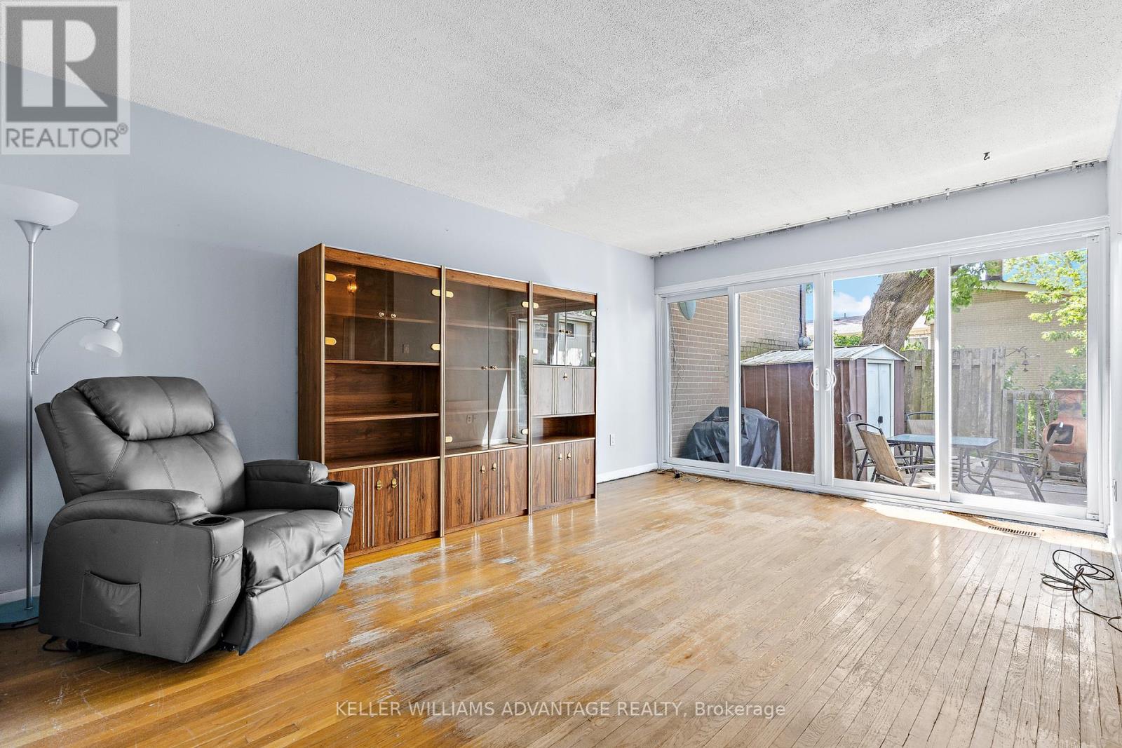 Photo 12 of 1 10 Sentinel Road, Toronto ON