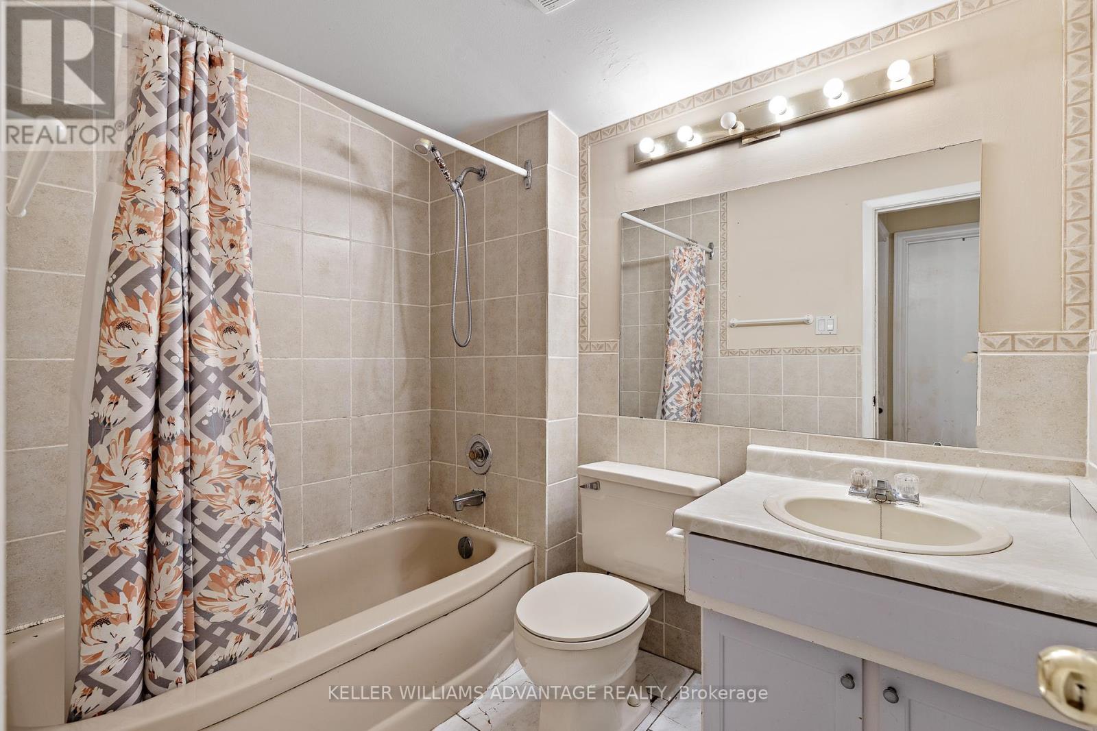 Photo 23 of 1 10 Sentinel Road, Toronto ON