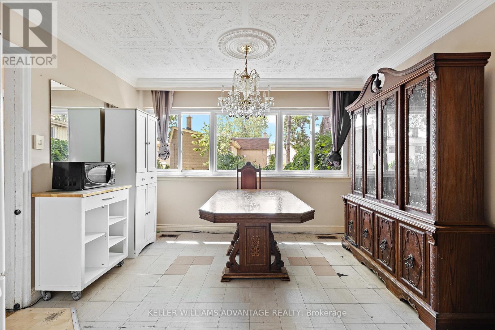 Photo 6 of 1 10 Sentinel Road, Toronto ON