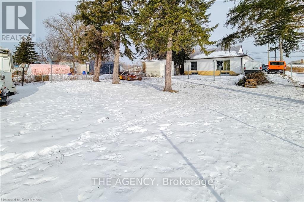 Photo 33 of 640 Fountain Street N, Cambridge ON